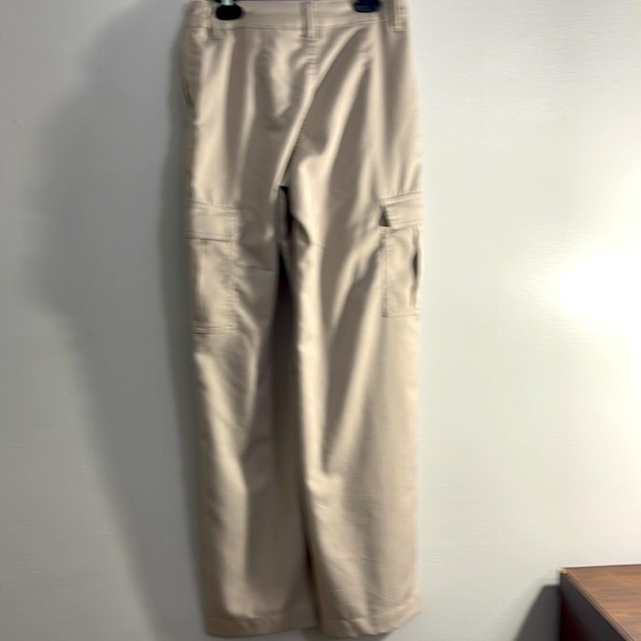 Divided Women’s Light Taupe Cargo 4 Pockets Pant Size 0 Belt Loops - Picture 6 of 6